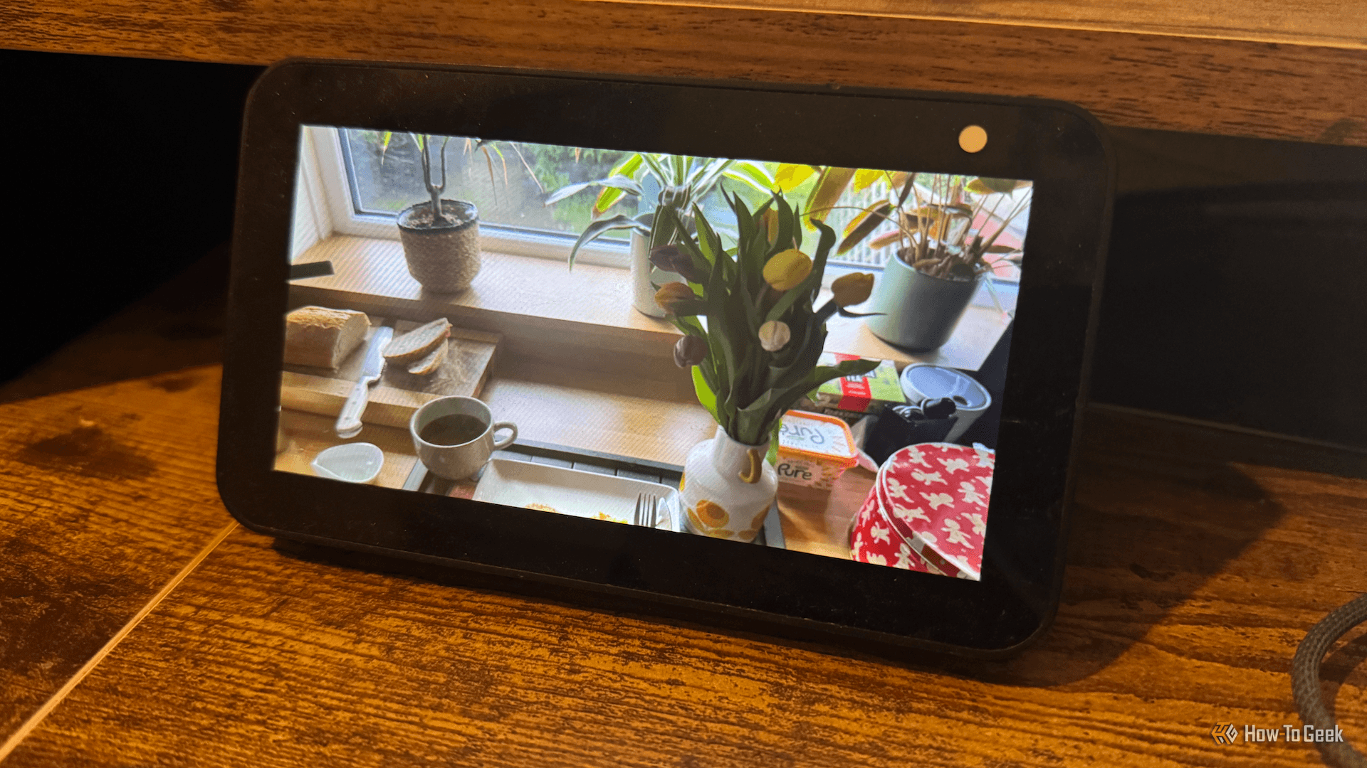 I hate these 5 smart home gadgets, but I still use them every day